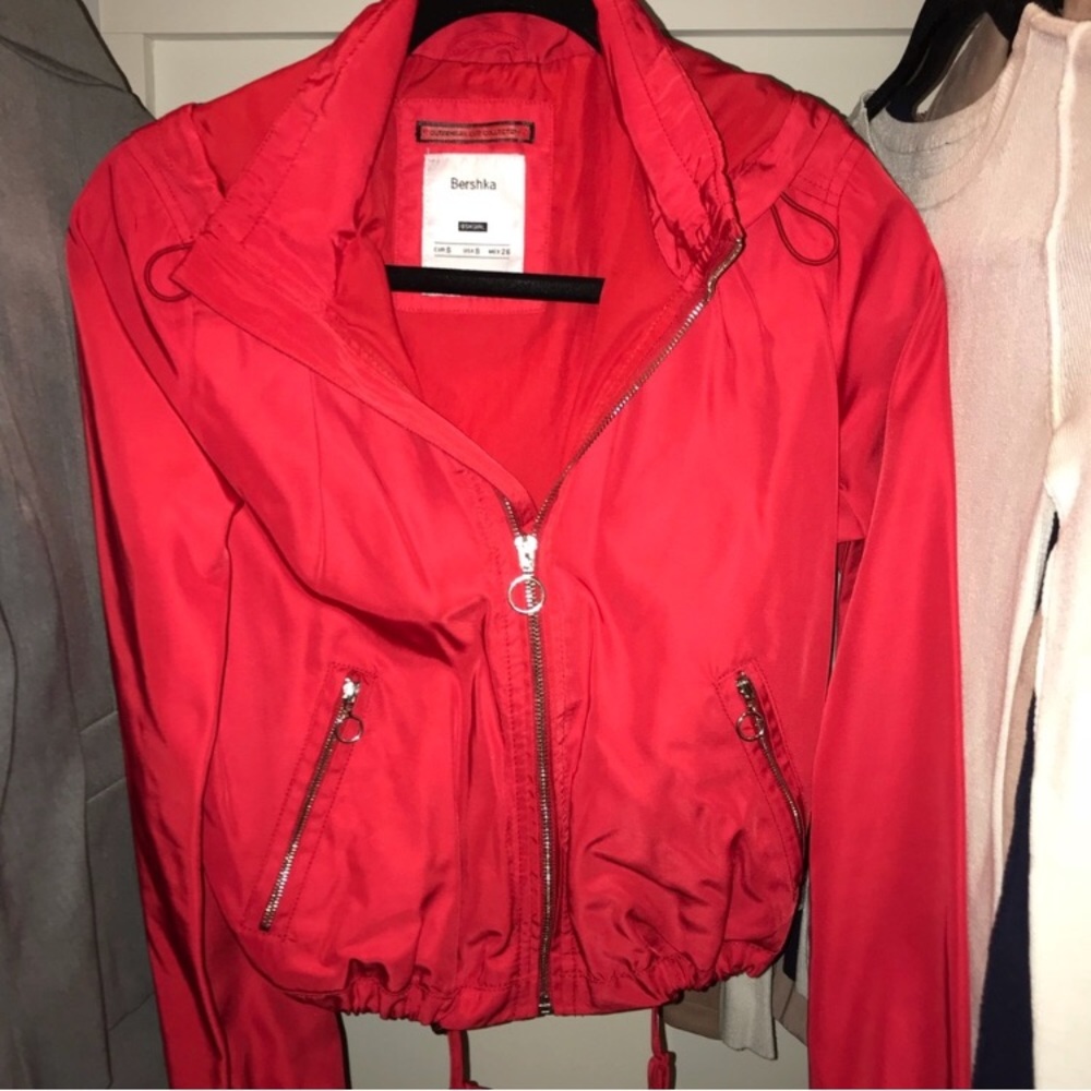 Red rain jacket - Picture 4 of 8